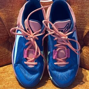 Nike Giannis Immortality 2 GS FQ 8168-630 size 4Y Blue/Crimson